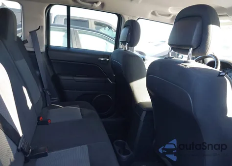 2017 Jeep Patriot Sport Fwd z USA, uszkodzony, nr VIN 1C4NJPBA9HD122815